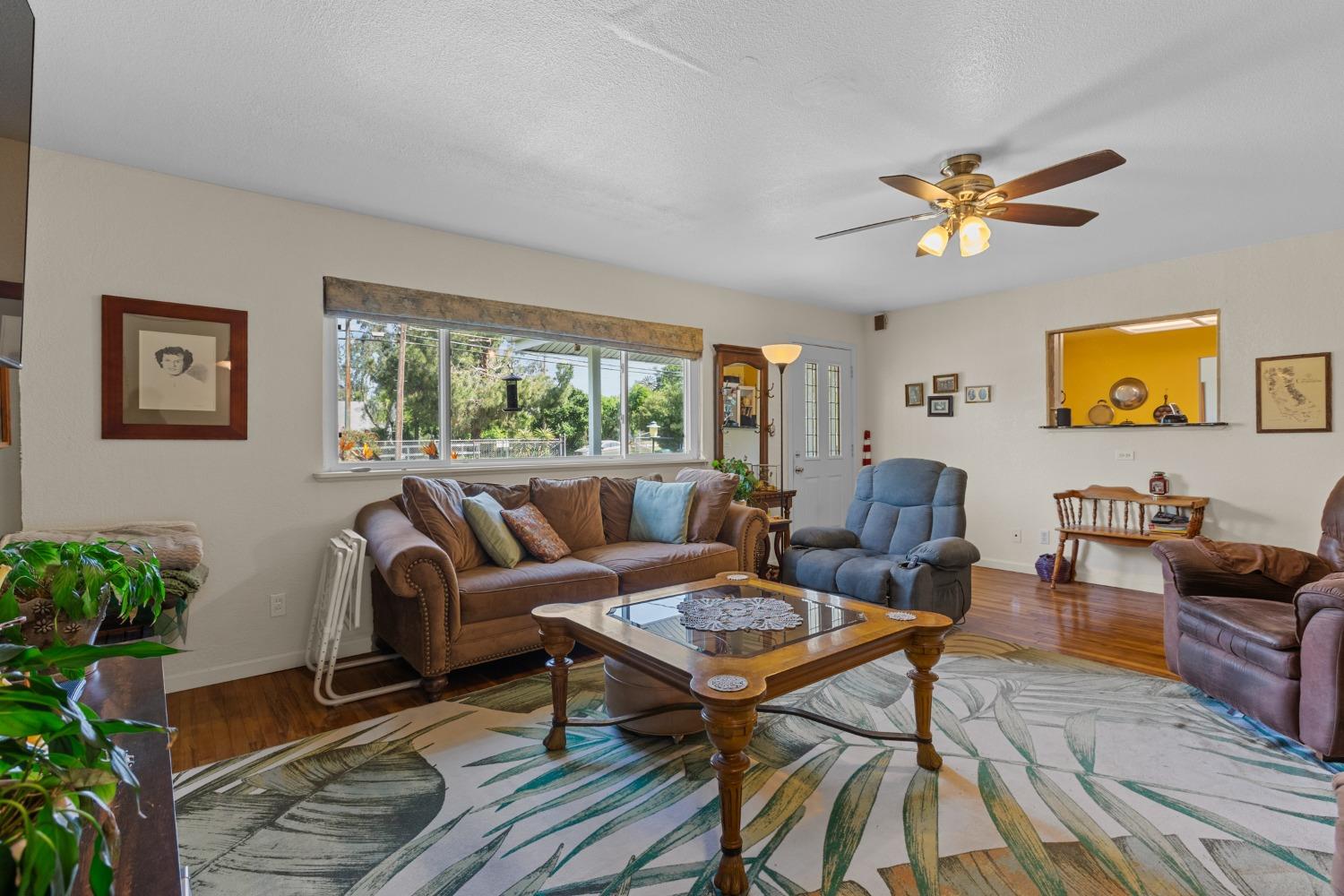 Detail Gallery Image 10 of 40 For 8529 El Verano Ave, Elverta,  CA 95626 - 4 Beds | 2 Baths
