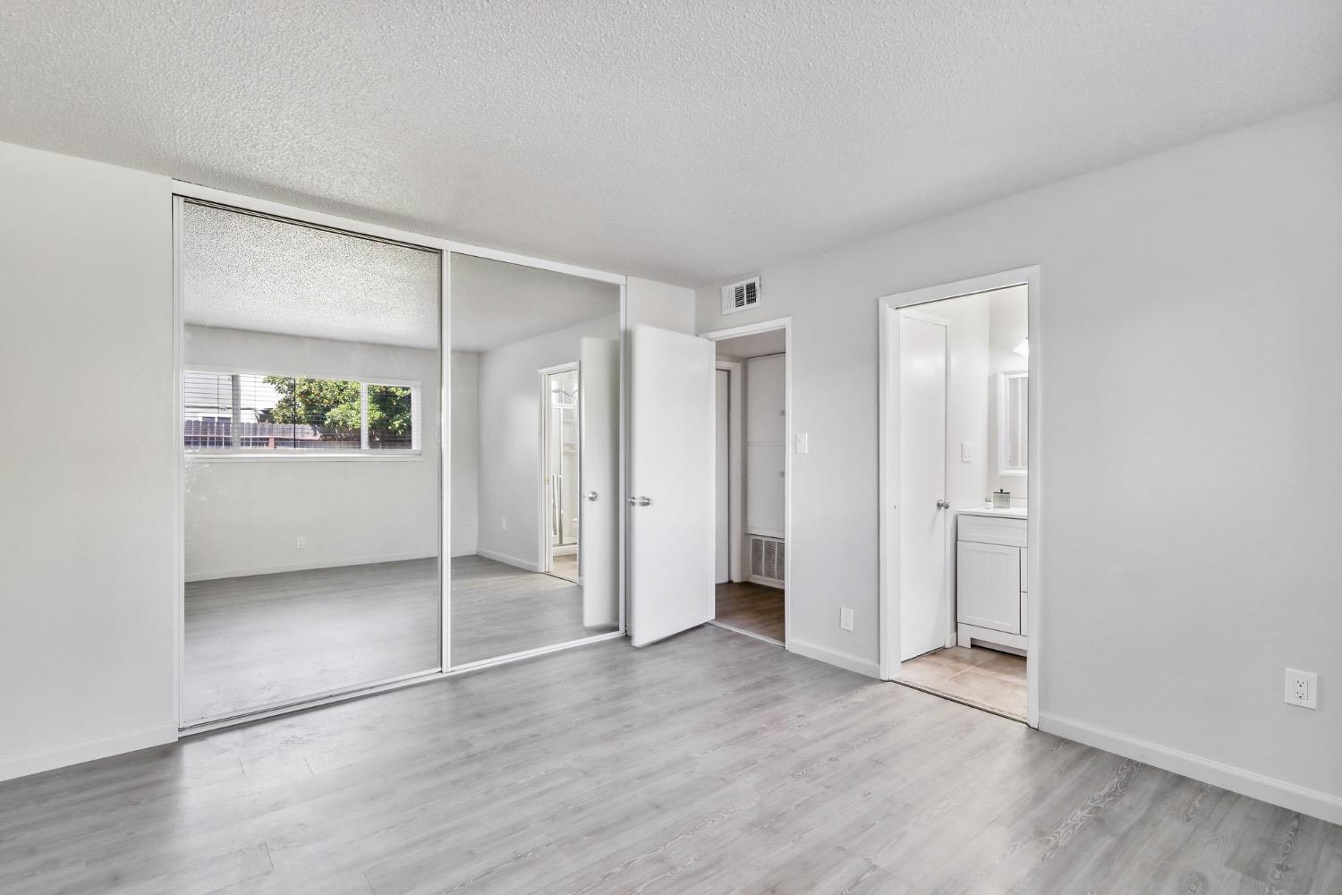 Detail Gallery Image 27 of 44 For 9101 La Riviera Dr, Sacramento,  CA 95826 - 4 Beds | 2 Baths