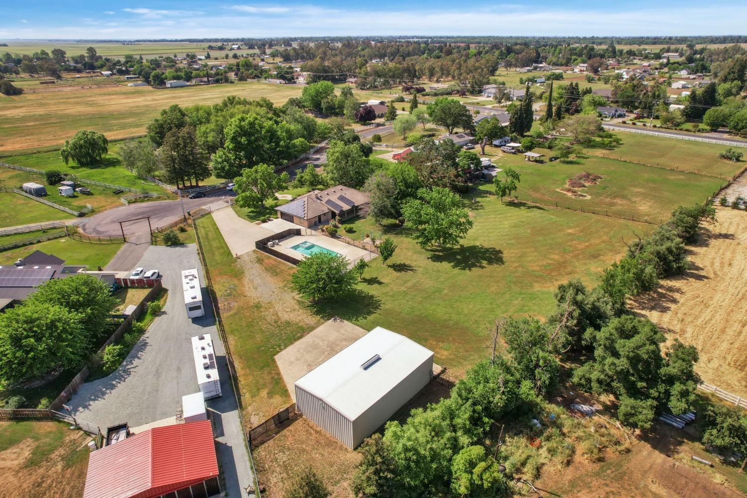 Detail Gallery Image 47 of 54 For 25292 White Fence Ct, Acampo,  CA 95220 - 4 Beds | 2 Baths