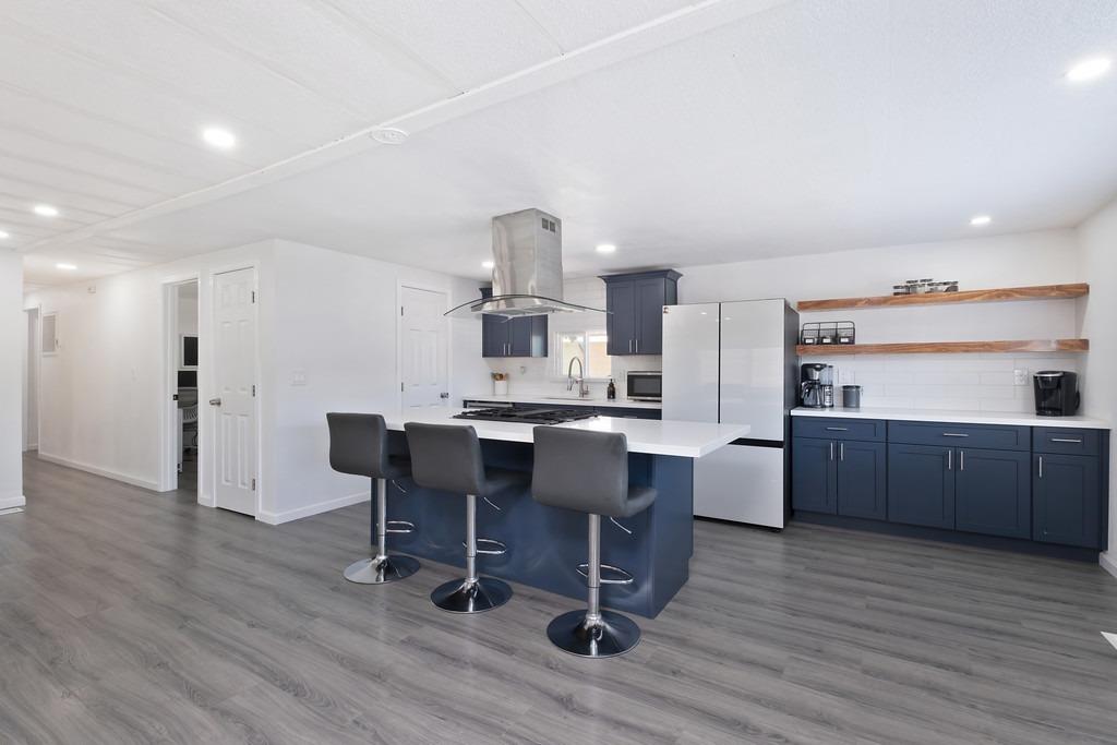 Detail Gallery Image 5 of 41 For 6025 Dias Ave 183, Sacramento,  CA 95824 - 2 Beds | 2 Baths