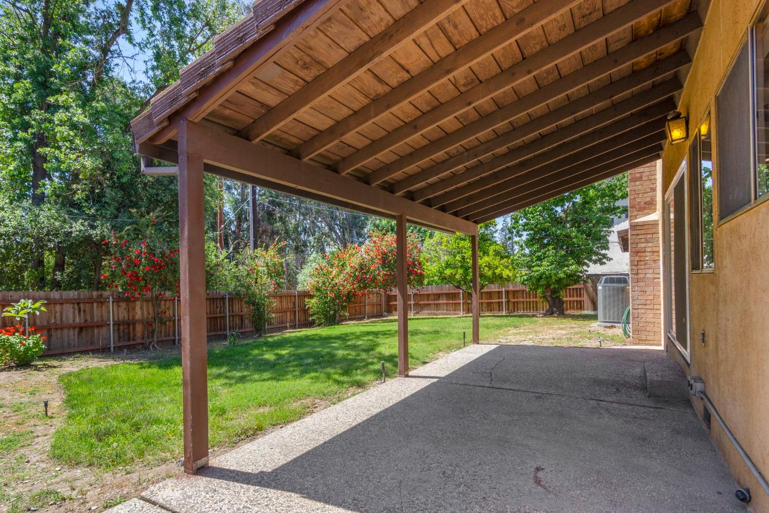 Los Olivos Way, Carmichael, California image 36