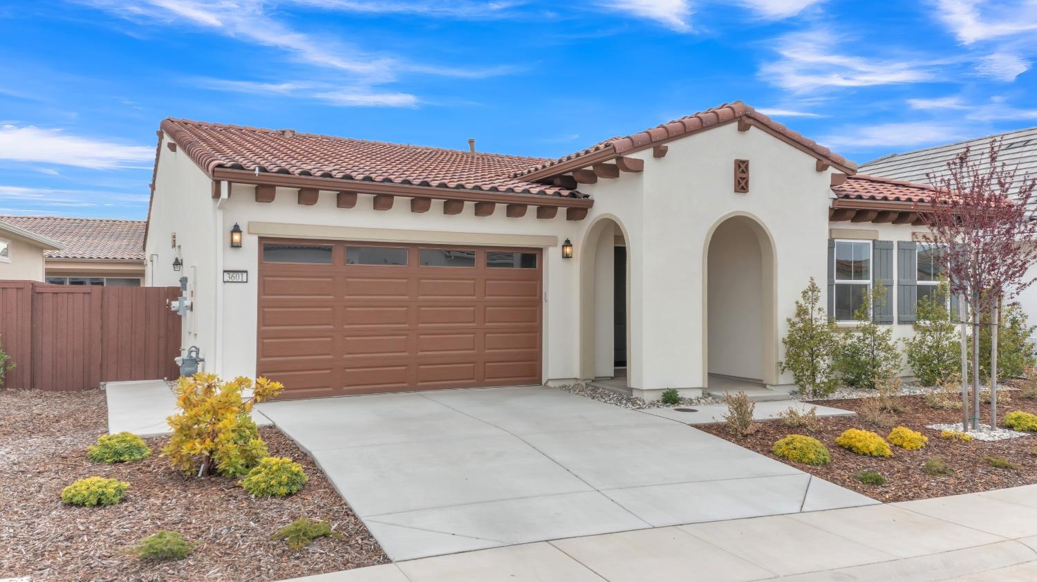 Clubhouse Parkway, Folsom, California image 3
