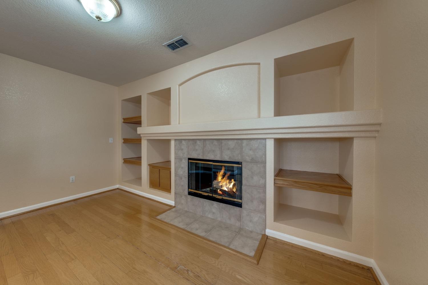 E Valley Drive, Elk Grove, California image 17