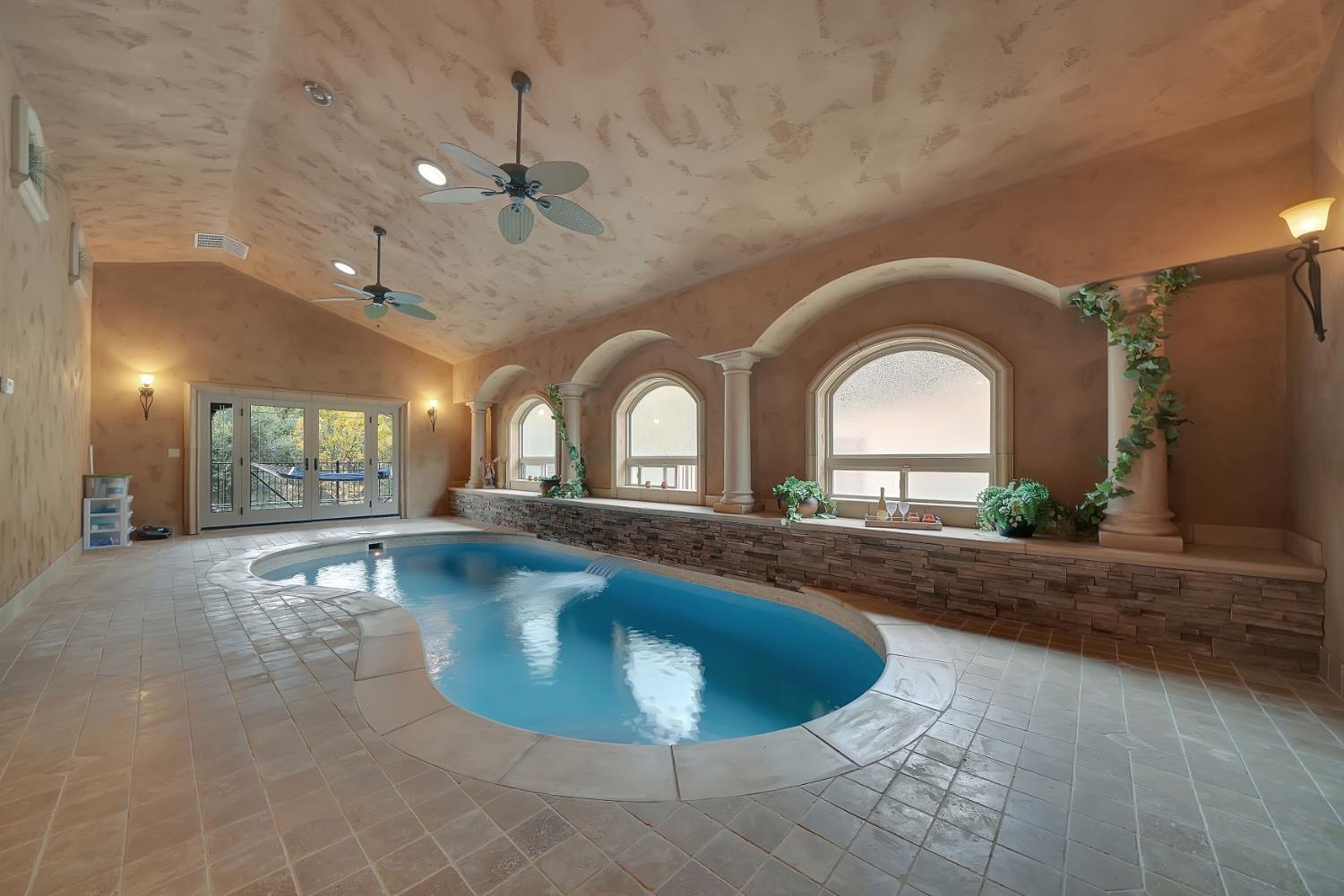 Detail Gallery Image 22 of 88 For 13707 Petersen Ranch Dr, Pine Grove,  CA 95665 - 3 Beds | 2/1 Baths