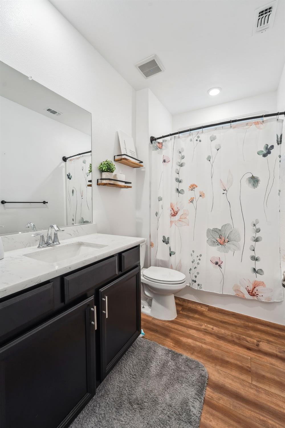 Abbeylane Way, Olivehurst, California image 22