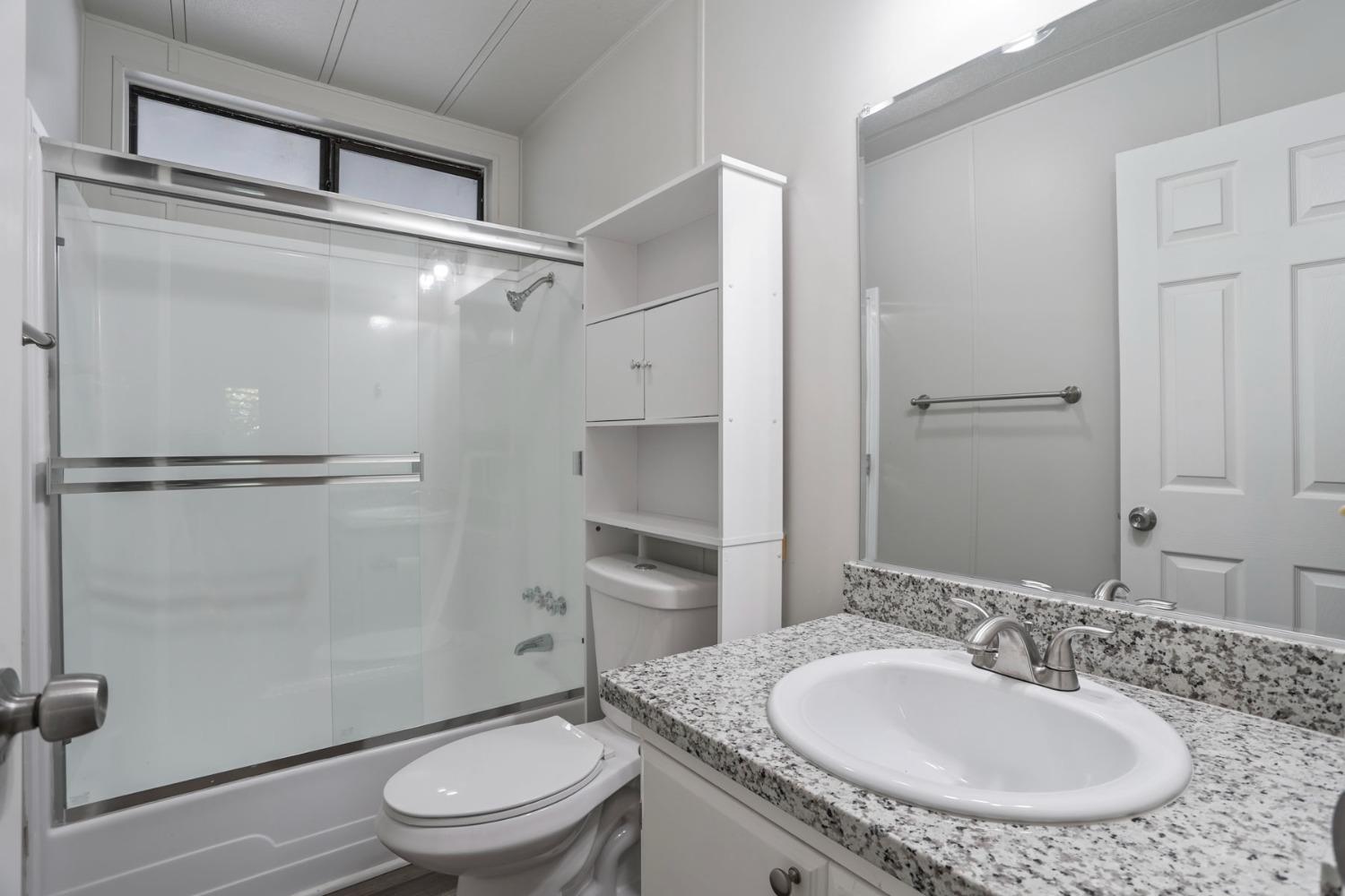 Detail Gallery Image 19 of 32 For 30 Schooner 30, Modesto,  CA 95356 - 2 Beds | 2 Baths