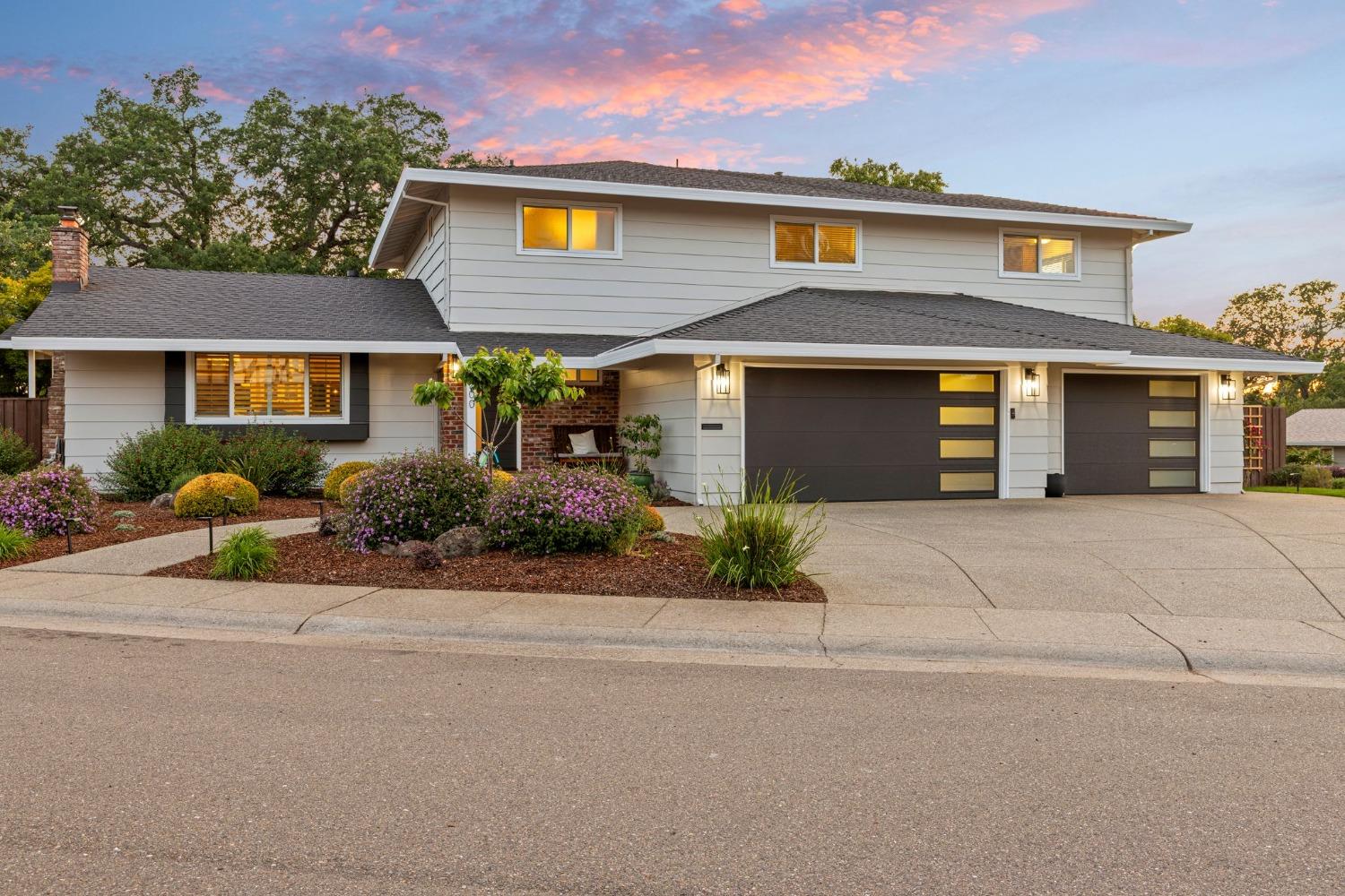 Detail Gallery Image 1 of 1 For 9200 La Serena Dr, Fair Oaks,  CA 95628 - 5 Beds | 3/1 Baths