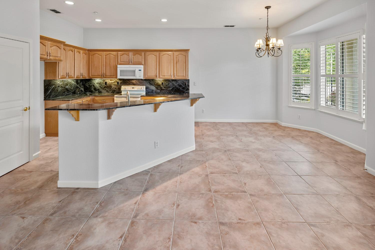 Pleasant Creek Drive, Rocklin, California image 11