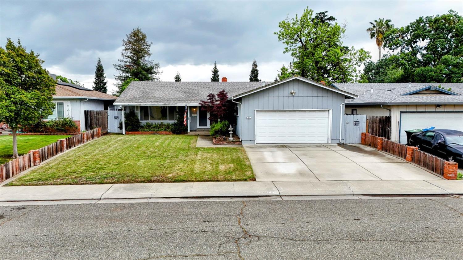 Tamarisk Avenue, Stockton, California image 1