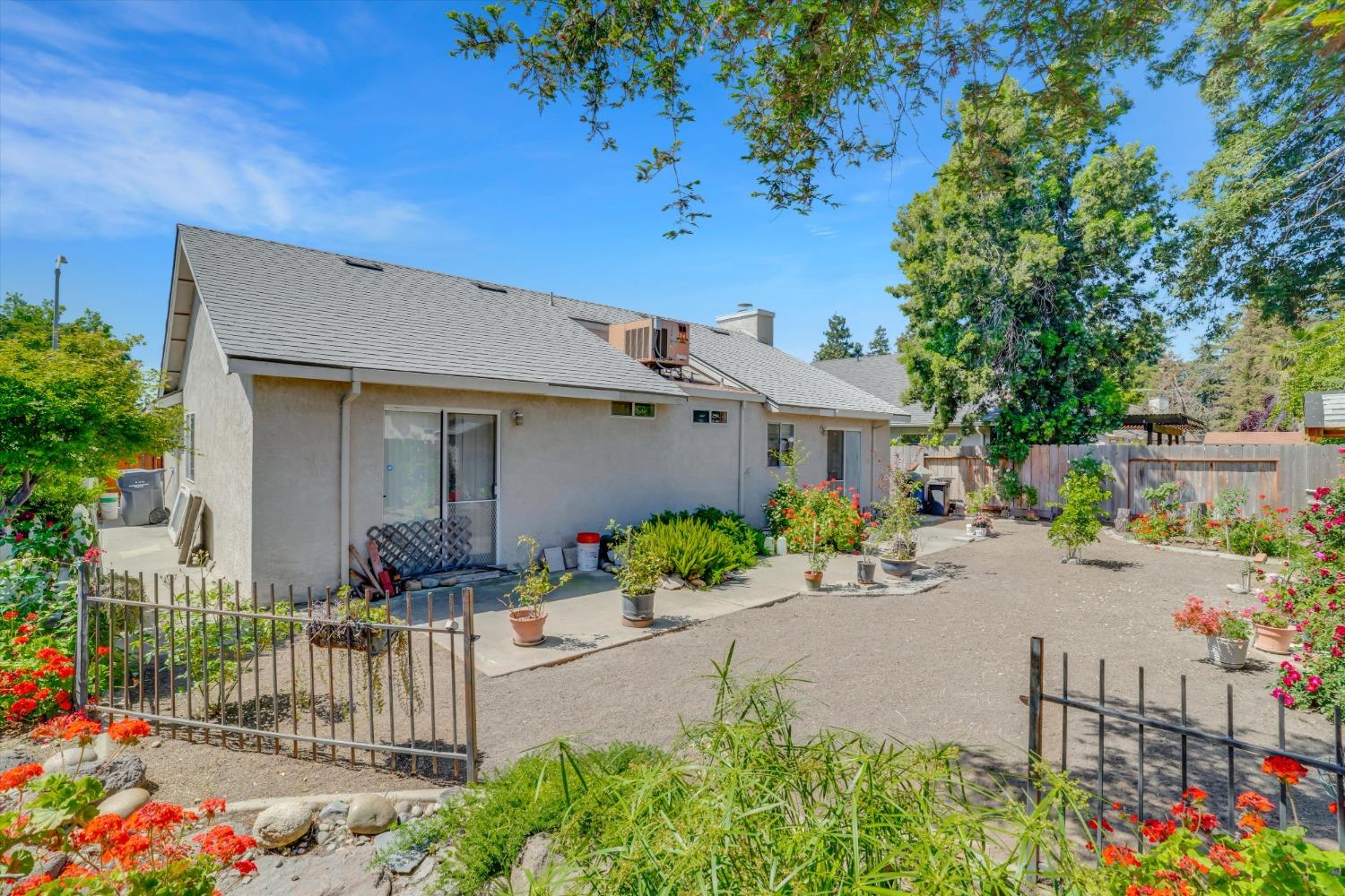 Crossbill Way, Turlock, California image 22