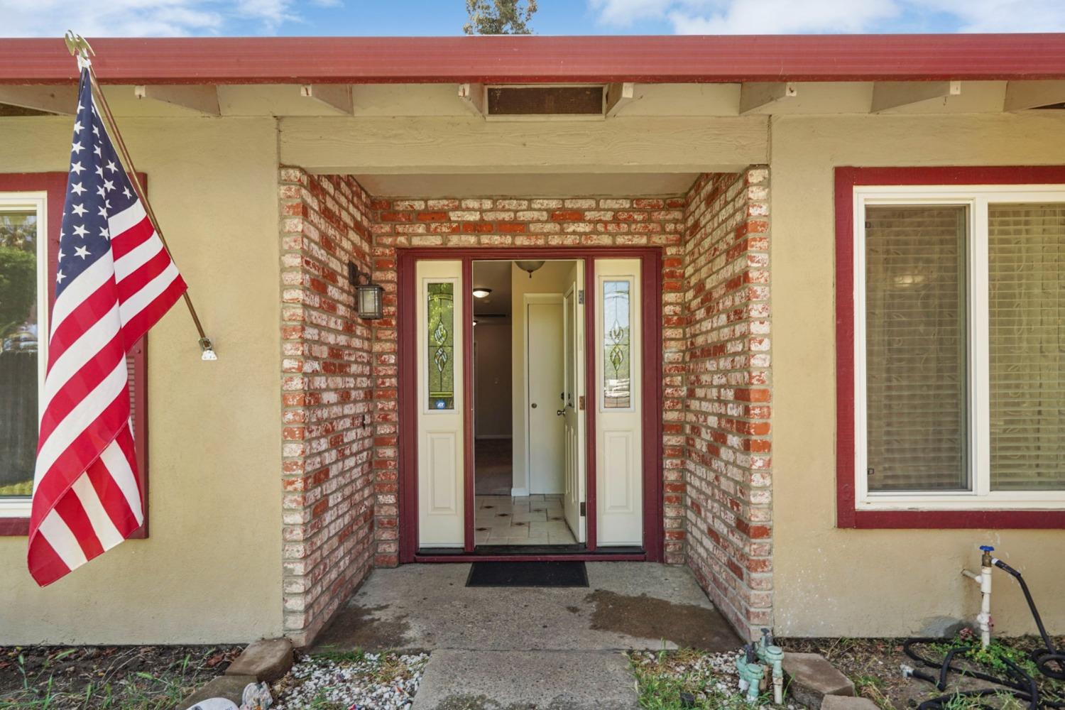 Detail Gallery Image 7 of 47 For 2572 Alexa Way, Stockton,  CA 95209 - 3 Beds | 2 Baths