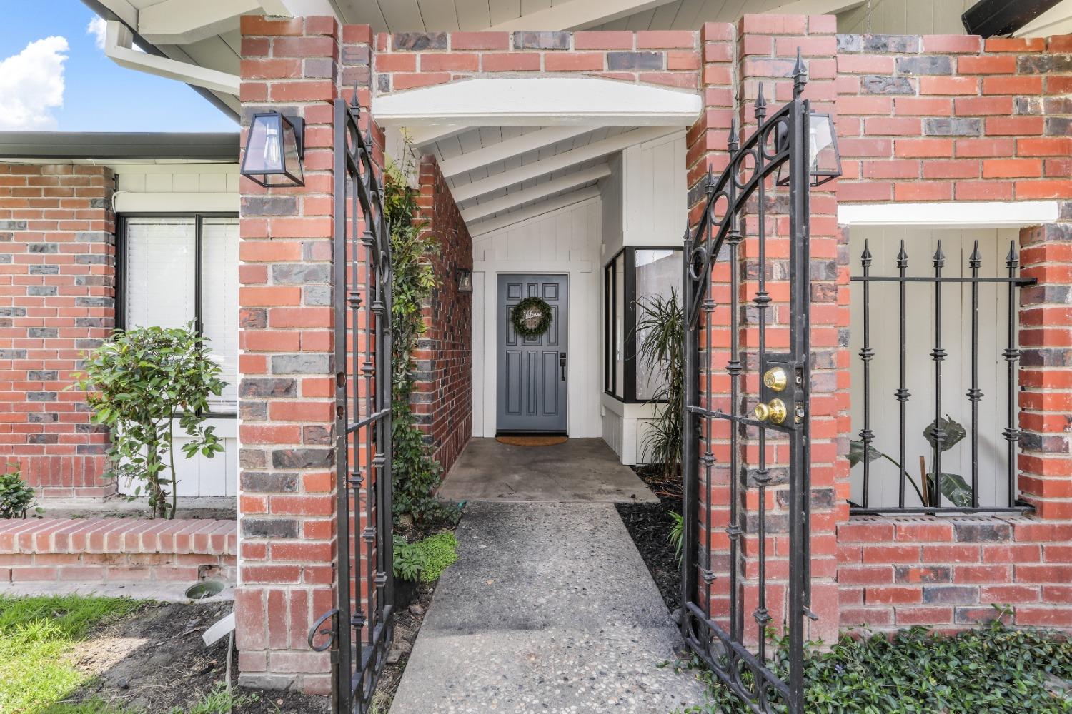 Oakhurst Way, Stockton, California image 3