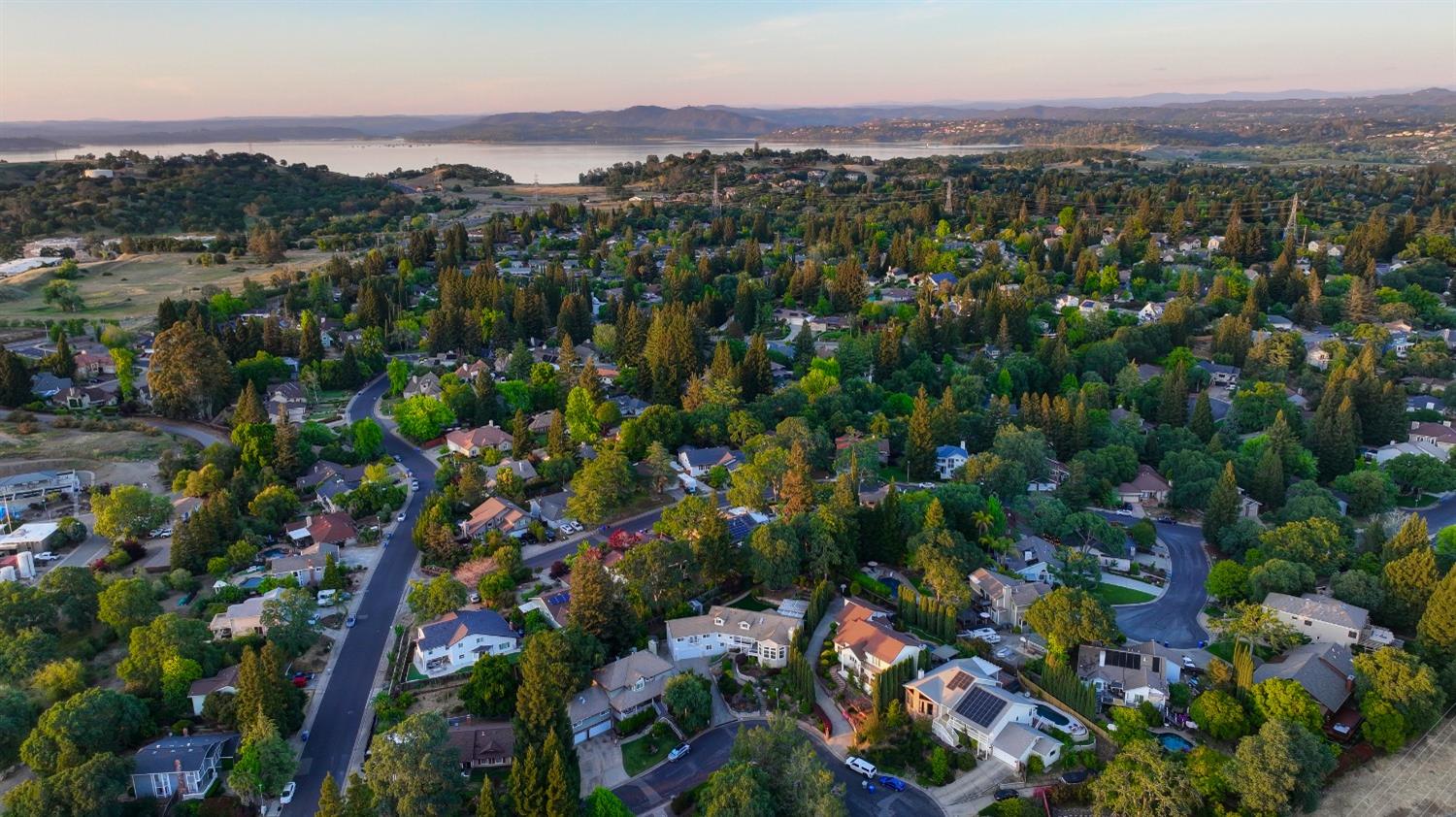 Sharon Court, Folsom, California image 2