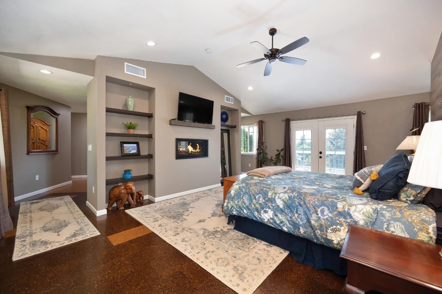 Sharon Court, Folsom, California image 13