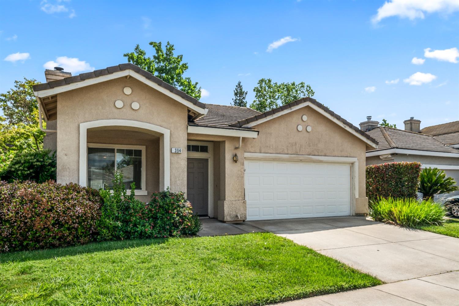 Detail Gallery Image 2 of 29 For 9394 Bennoel Way, Elk Grove,  CA 95758 - 3 Beds | 2 Baths