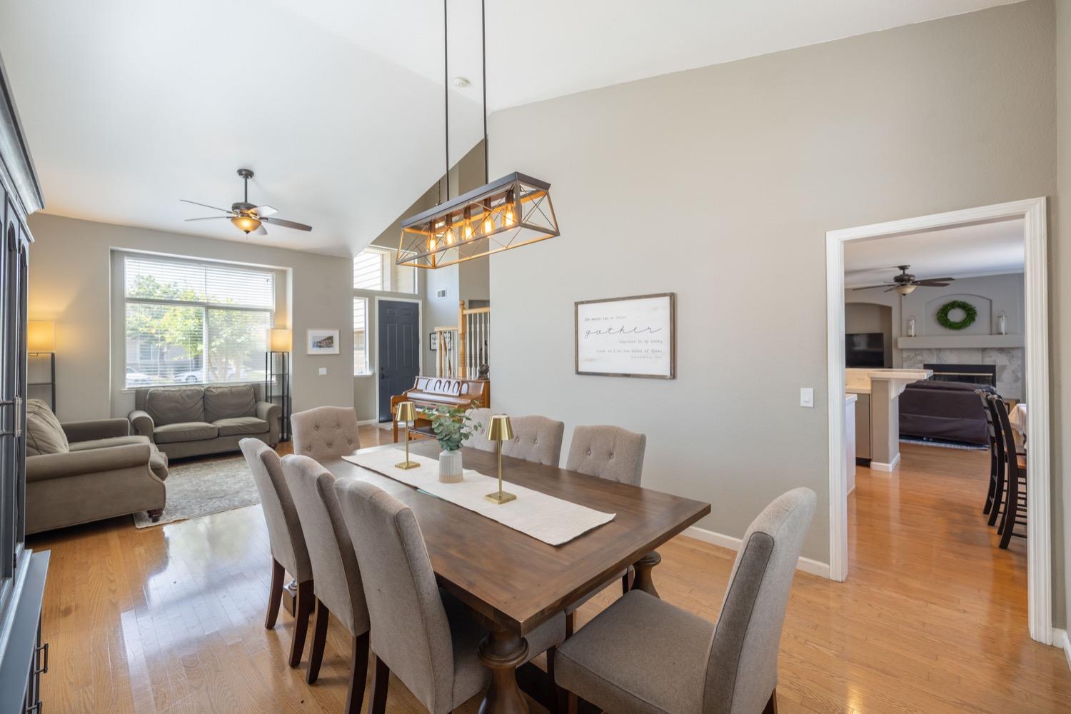 Detail Gallery Image 9 of 63 For 23 Alazar Ct, Sacramento,  CA 95835 - 4 Beds | 3 Baths