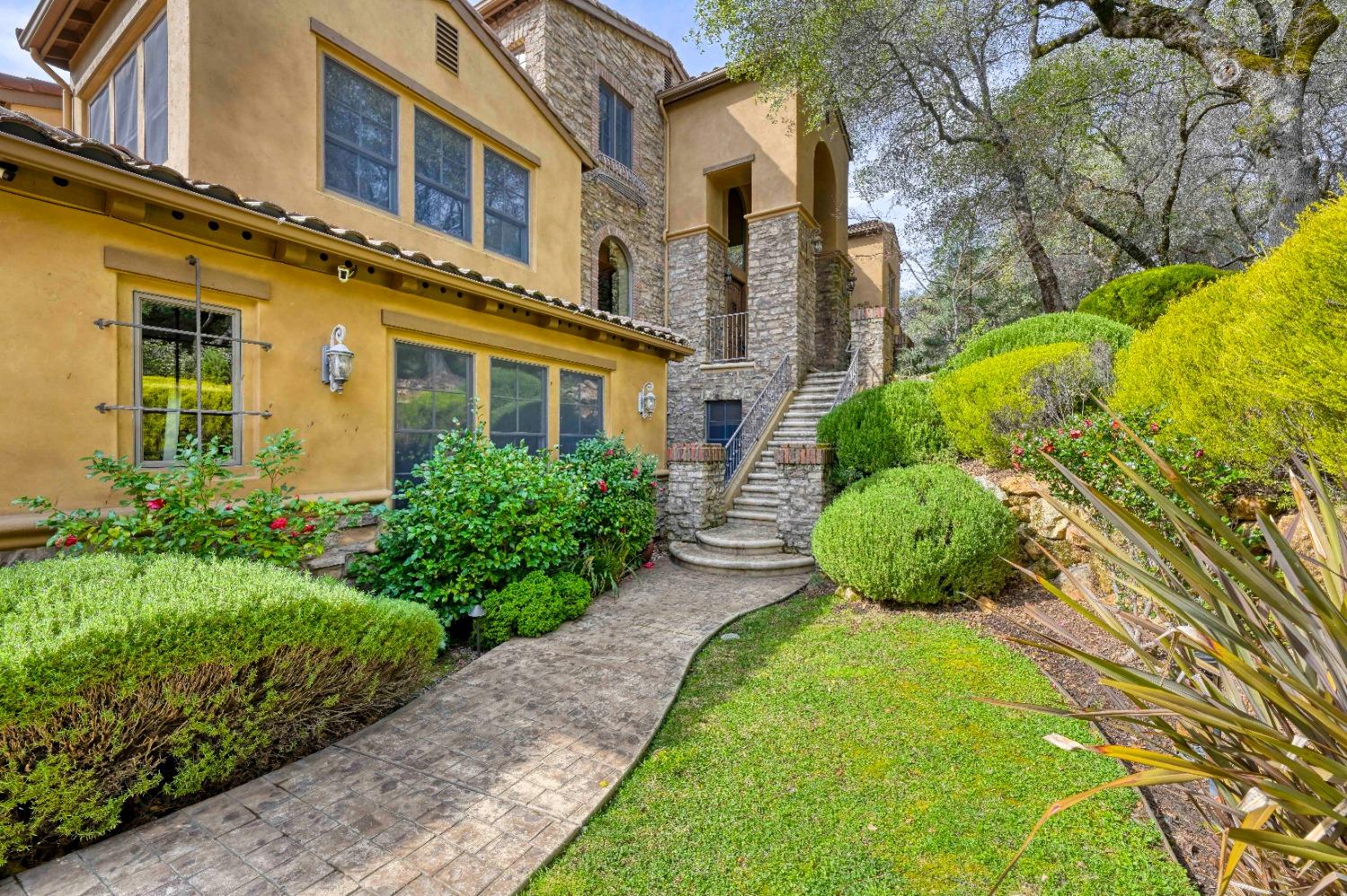 Detail Gallery Image 9 of 90 For 16279 Winchester Club Dr, Meadow Vista,  CA 95722 - 4 Beds | 5/1 Baths