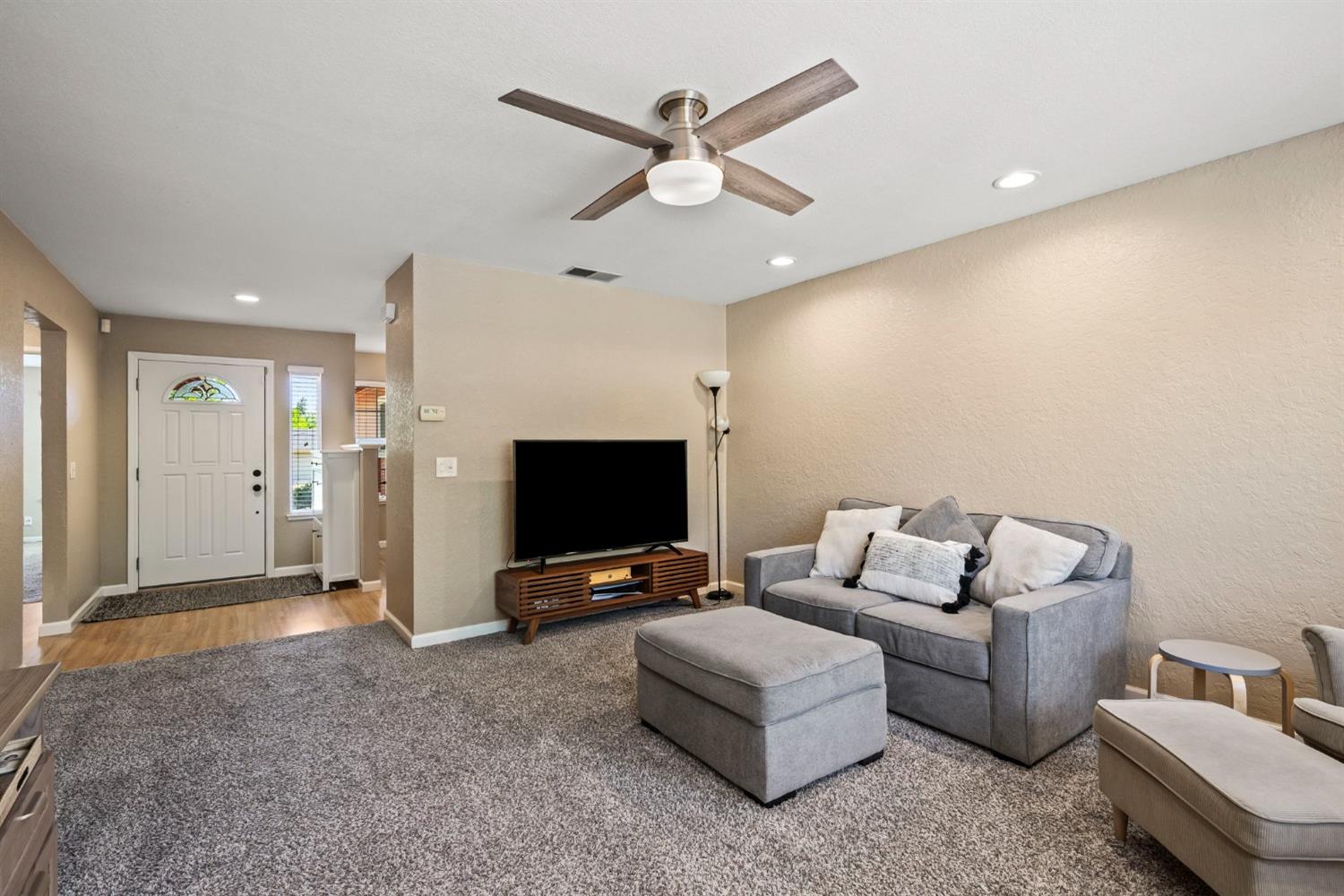 Westover Court, Fair Oaks, California image 20