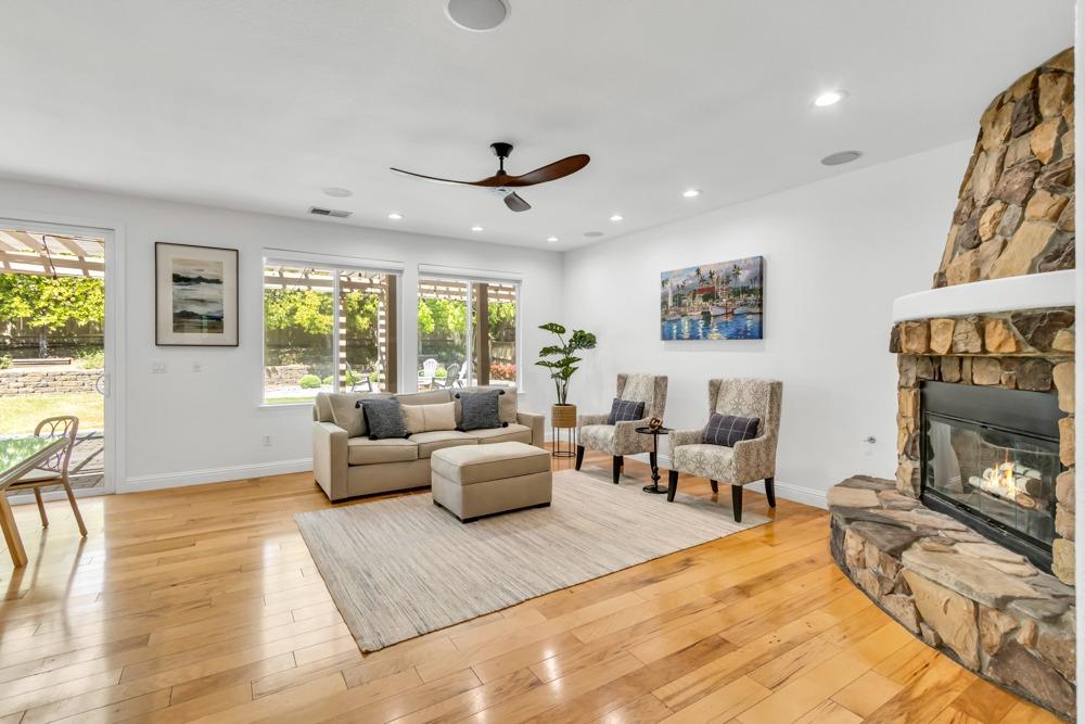 Rimini Way, El Dorado Hills, California image 15