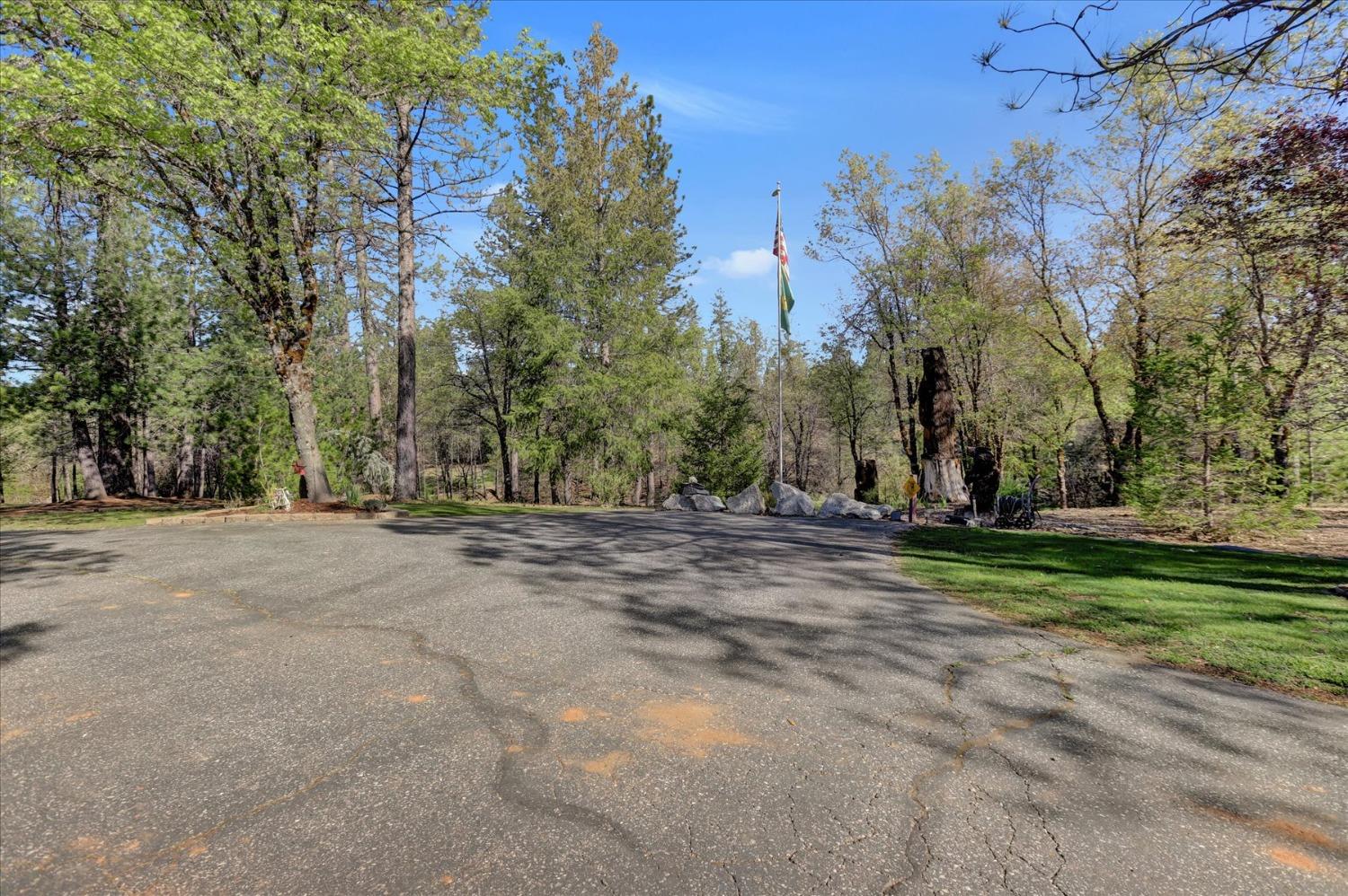 Detail Gallery Image 63 of 80 For 12673 Hoppy Hollow Rd, Grass Valley,  CA 95945 - 4 Beds | 3/1 Baths