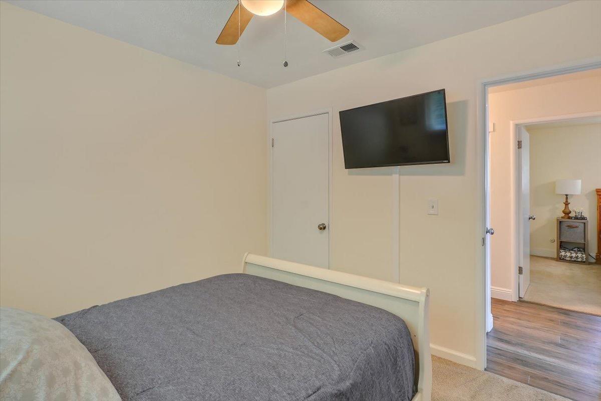 Detail Gallery Image 17 of 42 For 5401 Norway Dr, Orangevale,  CA 95662 - 4 Beds | 2 Baths
