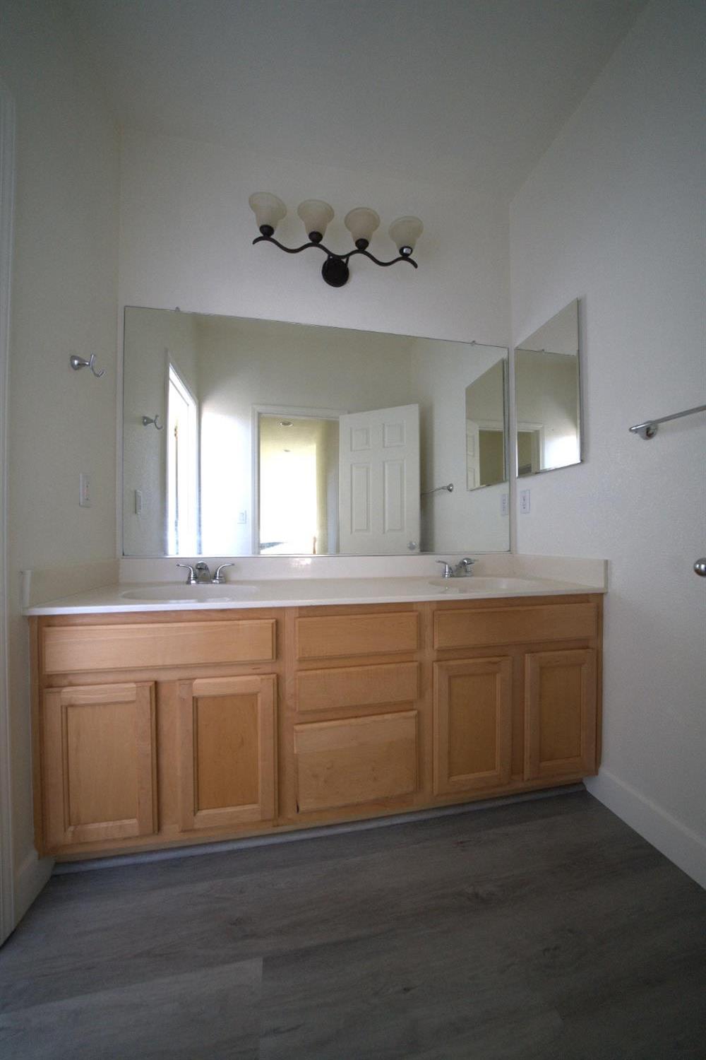 Marlaw Way, Elk Grove, California image 31