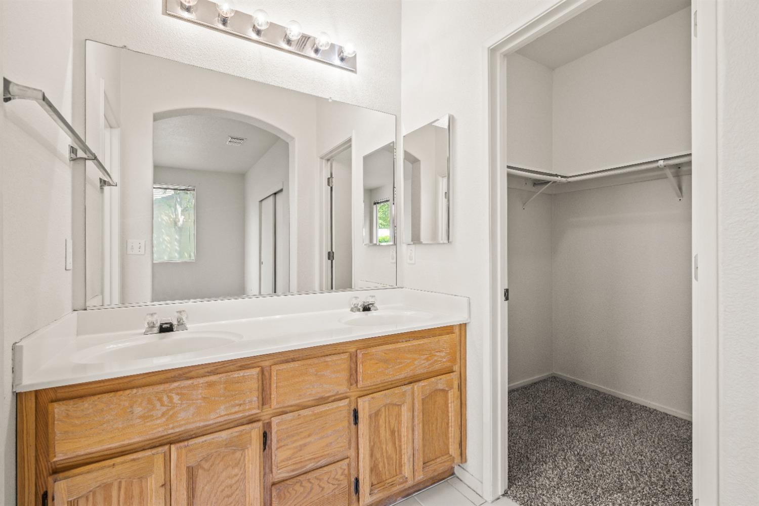 Detail Gallery Image 21 of 29 For 9394 Bennoel Way, Elk Grove,  CA 95758 - 3 Beds | 2 Baths