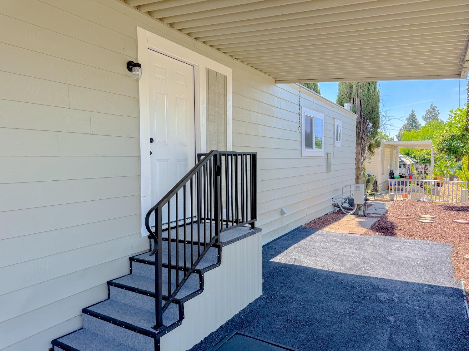Detail Gallery Image 43 of 48 For 5836 Stonyford, Sacramento,  CA 95842 - 3 Beds | 2 Baths