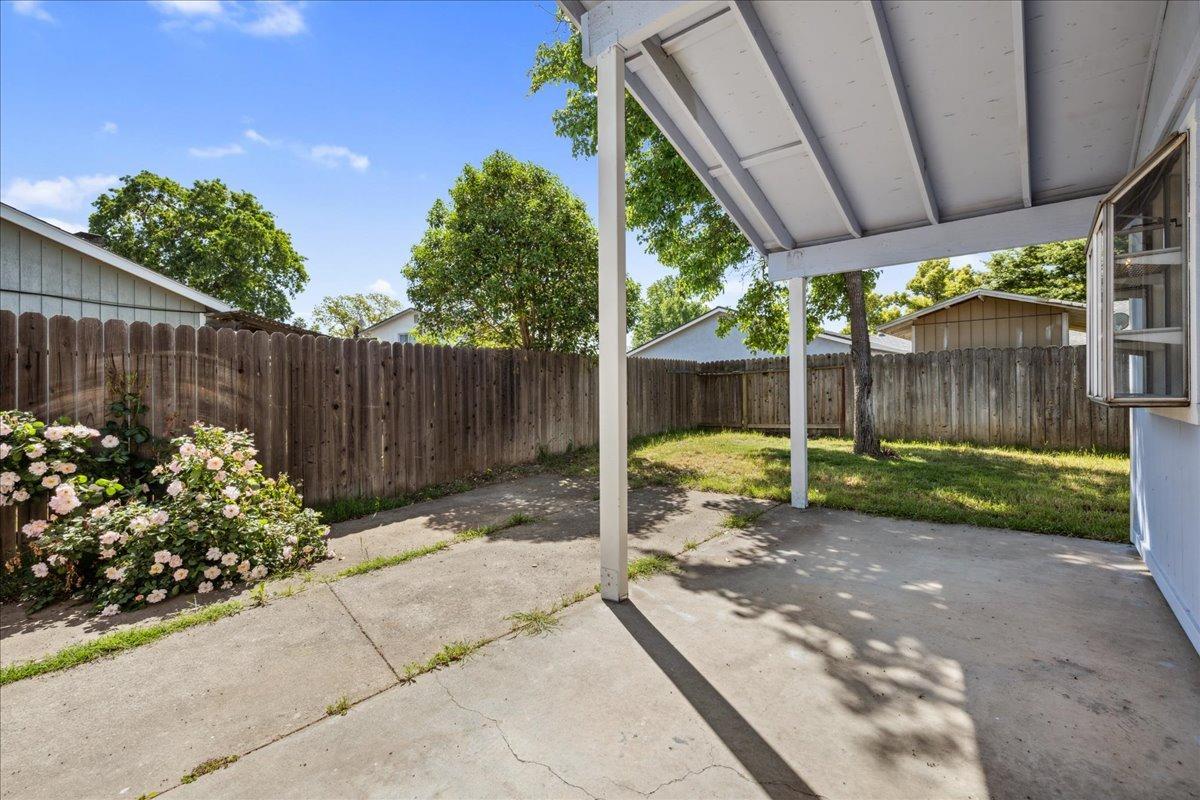 Detail Gallery Image 21 of 26 For 4308 Tallyho Dr, Sacramento,  CA 95826 - 3 Beds | 2 Baths