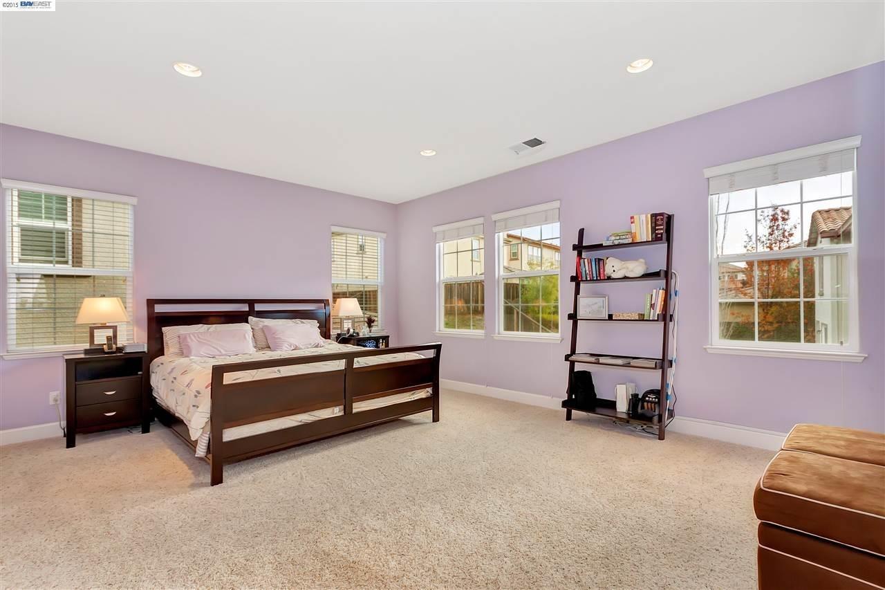Detail Gallery Image 17 of 29 For 2159 Mornington Ln, San Ramon,  CA 94582 - 4 Beds | 3 Baths