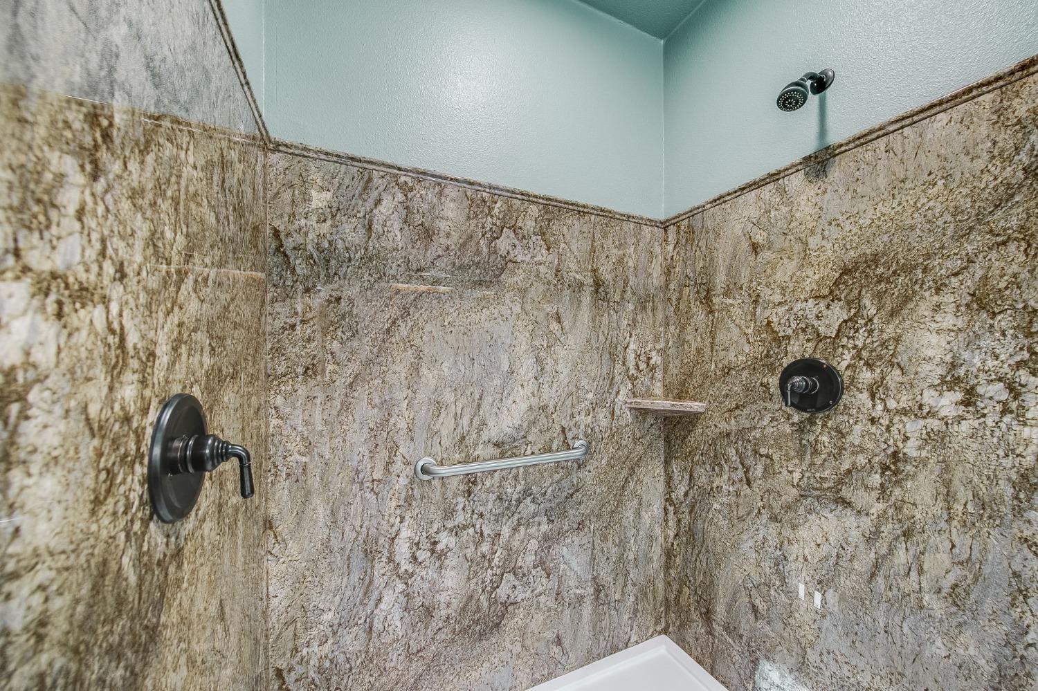 Detail Gallery Image 27 of 38 For 5505 S Grove St 318, Rocklin,  CA 95677 - 3 Beds | 2 Baths