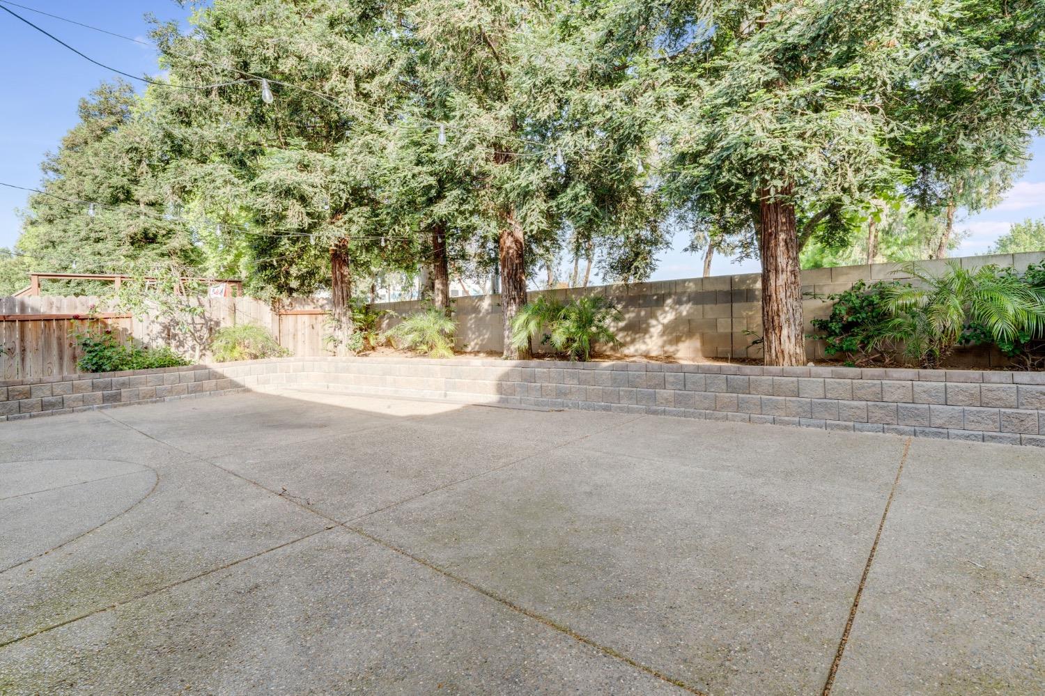 E Valley Drive, Elk Grove, California image 31