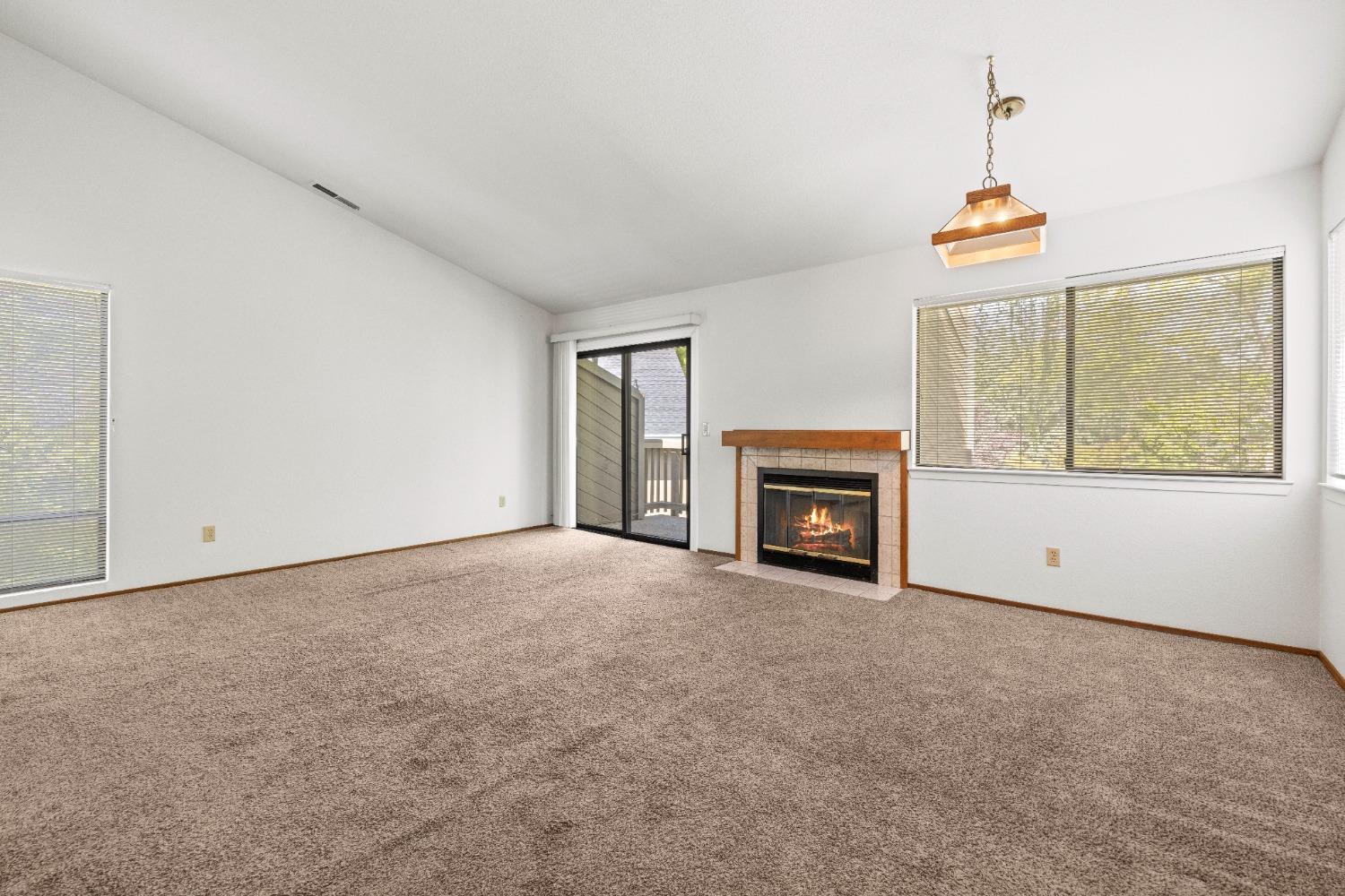 Photo #18: 225054816 Listing: Photo #18