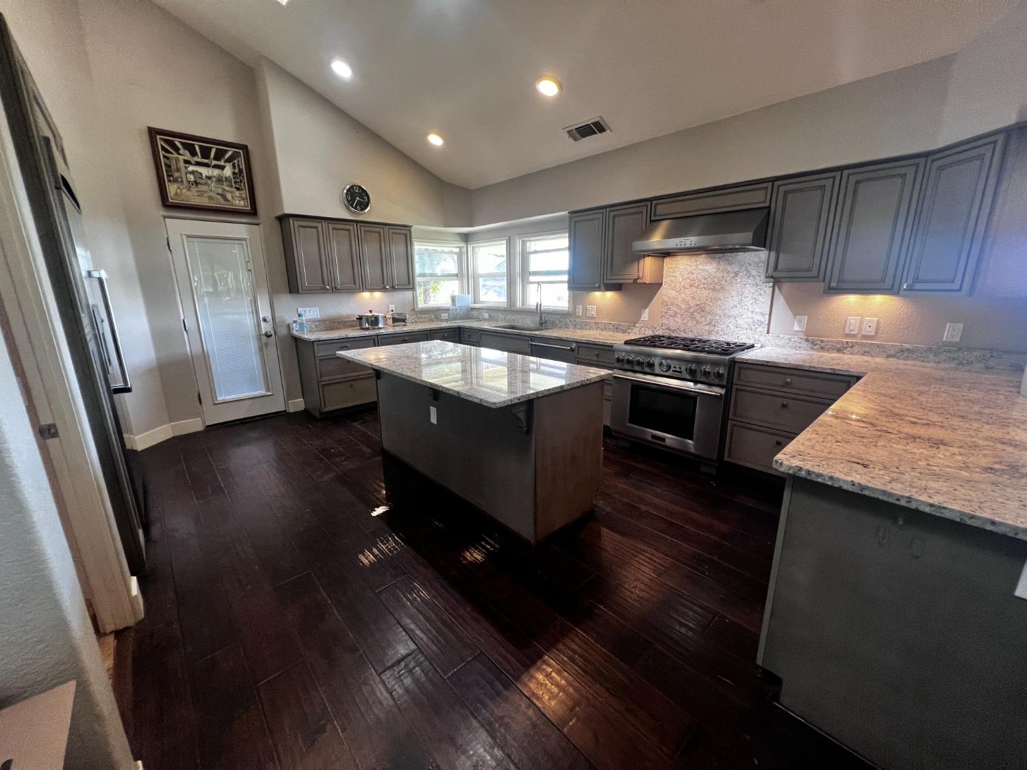 Mount Vernon Road, Auburn, California image 4