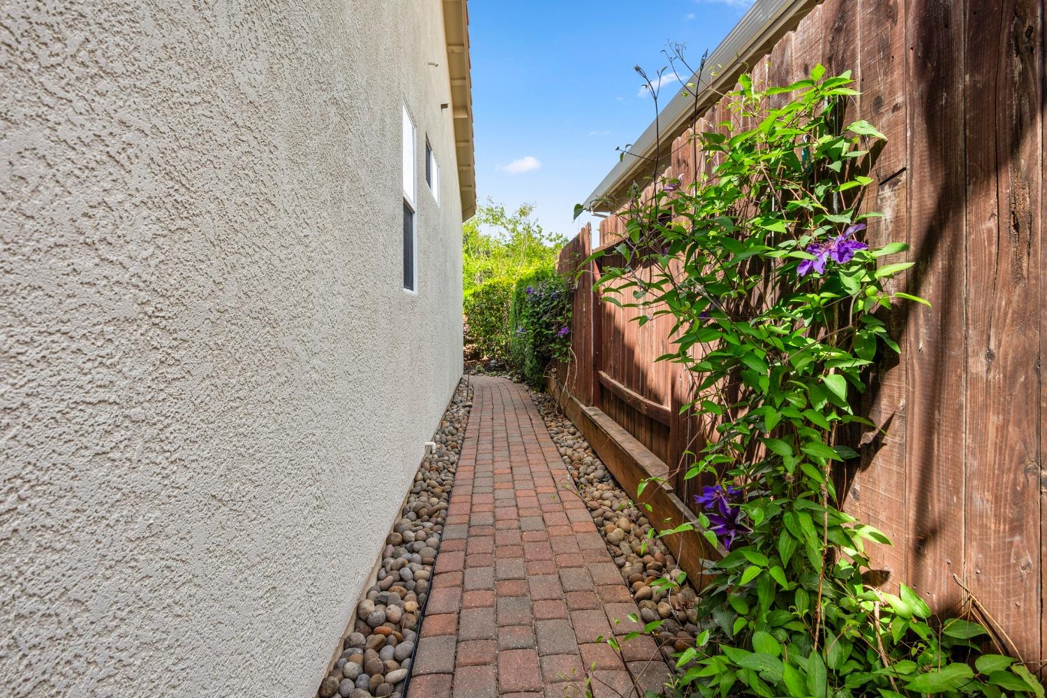 Pleasant Creek Drive, Rocklin, California image 33
