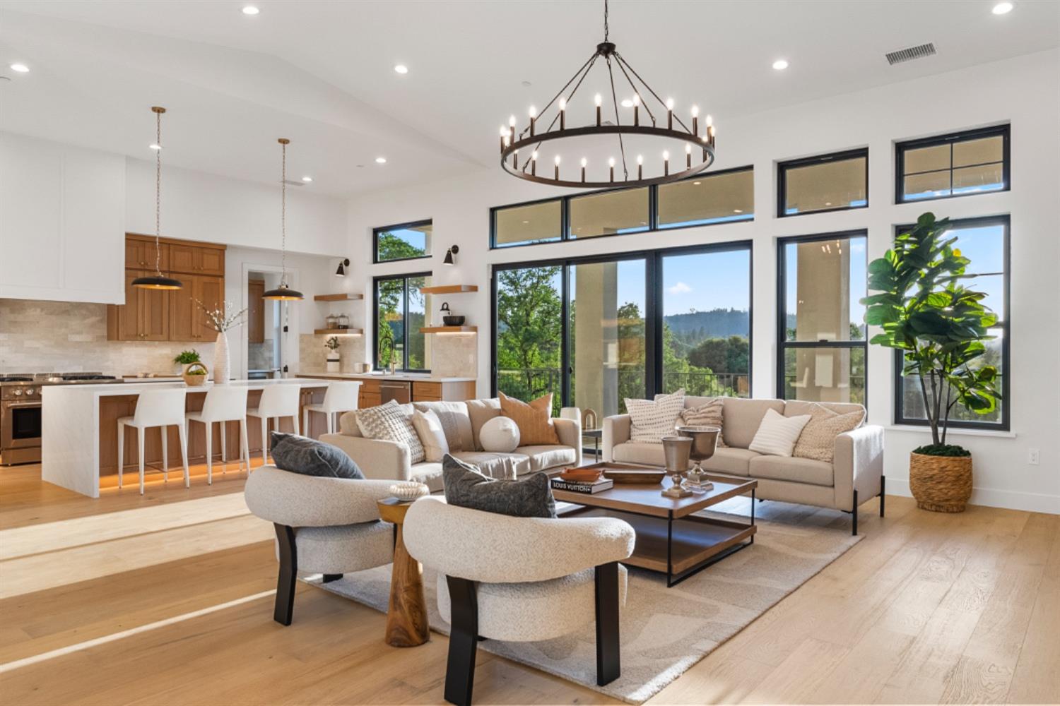 Detail Gallery Image 8 of 31 For 23846 Ironwood Ct, Auburn,  CA 95602 - 4 Beds | 3 Baths