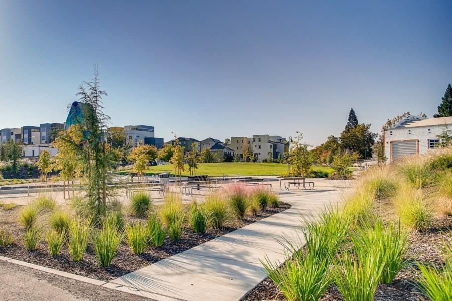 Crate Avenue, Sacramento, California image 48