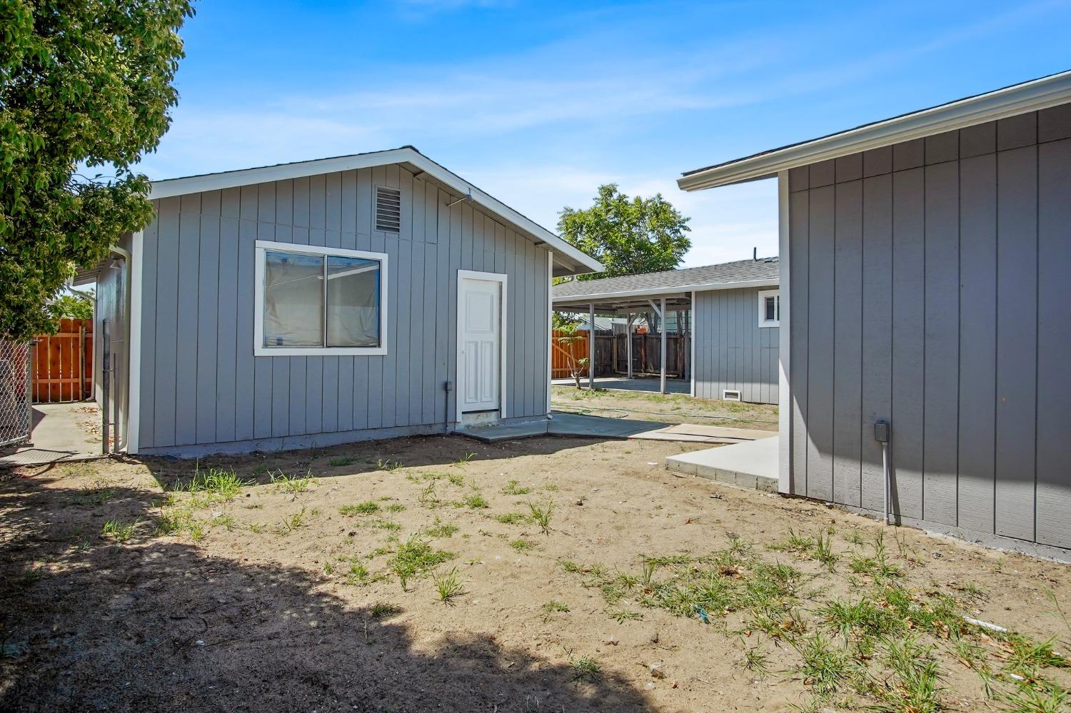 Edythe Street, Manteca, California image 27