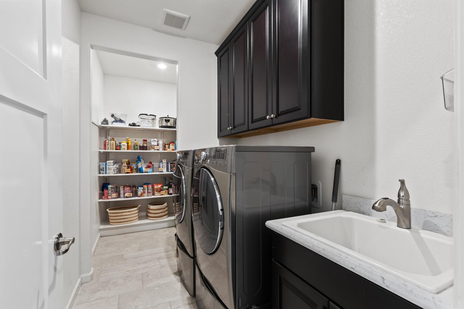 Detail Gallery Image 18 of 50 For 9273 Red Thistle Ct, Sacramento,  CA 95829 - 3 Beds | 2 Baths