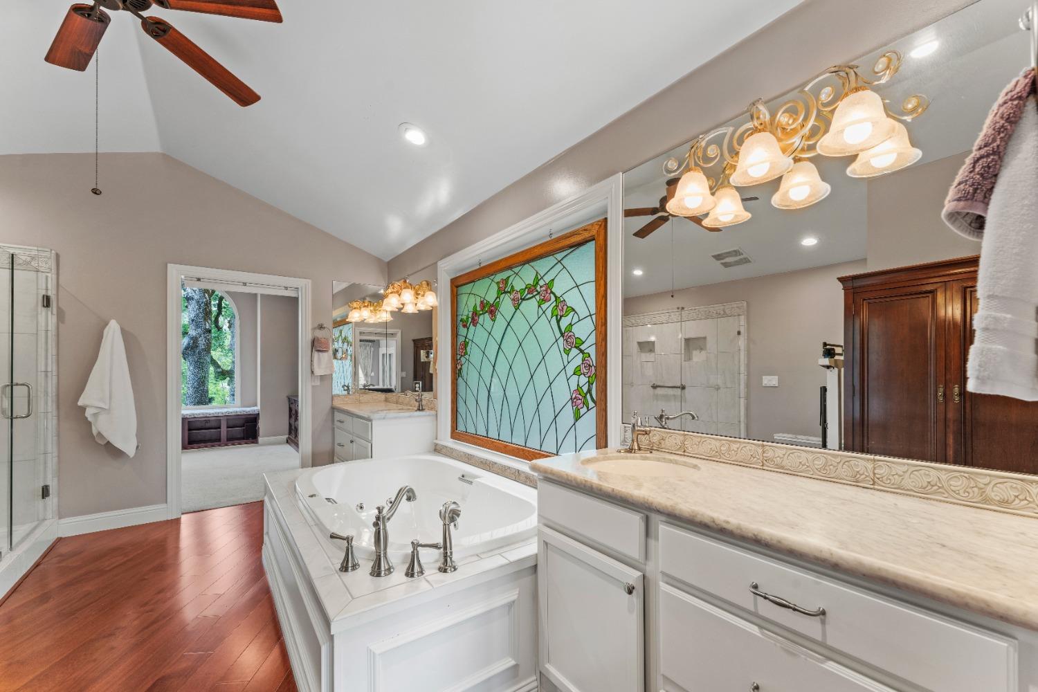 Fairway Court, Auburn, California image 16
