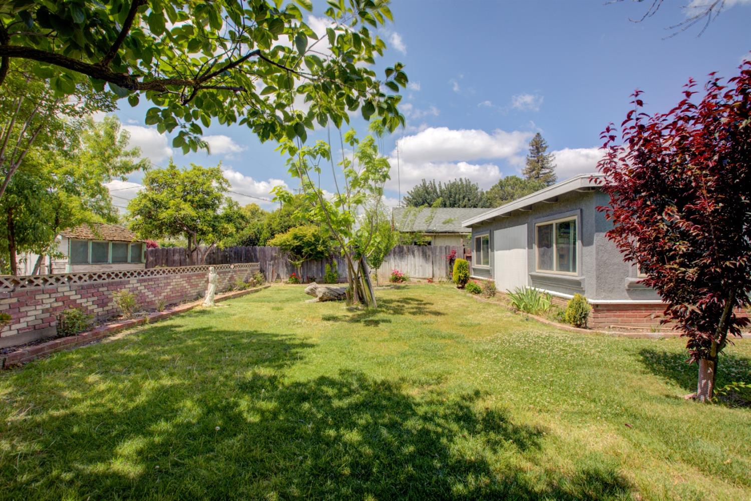 E 19th Street, Merced, California image 41