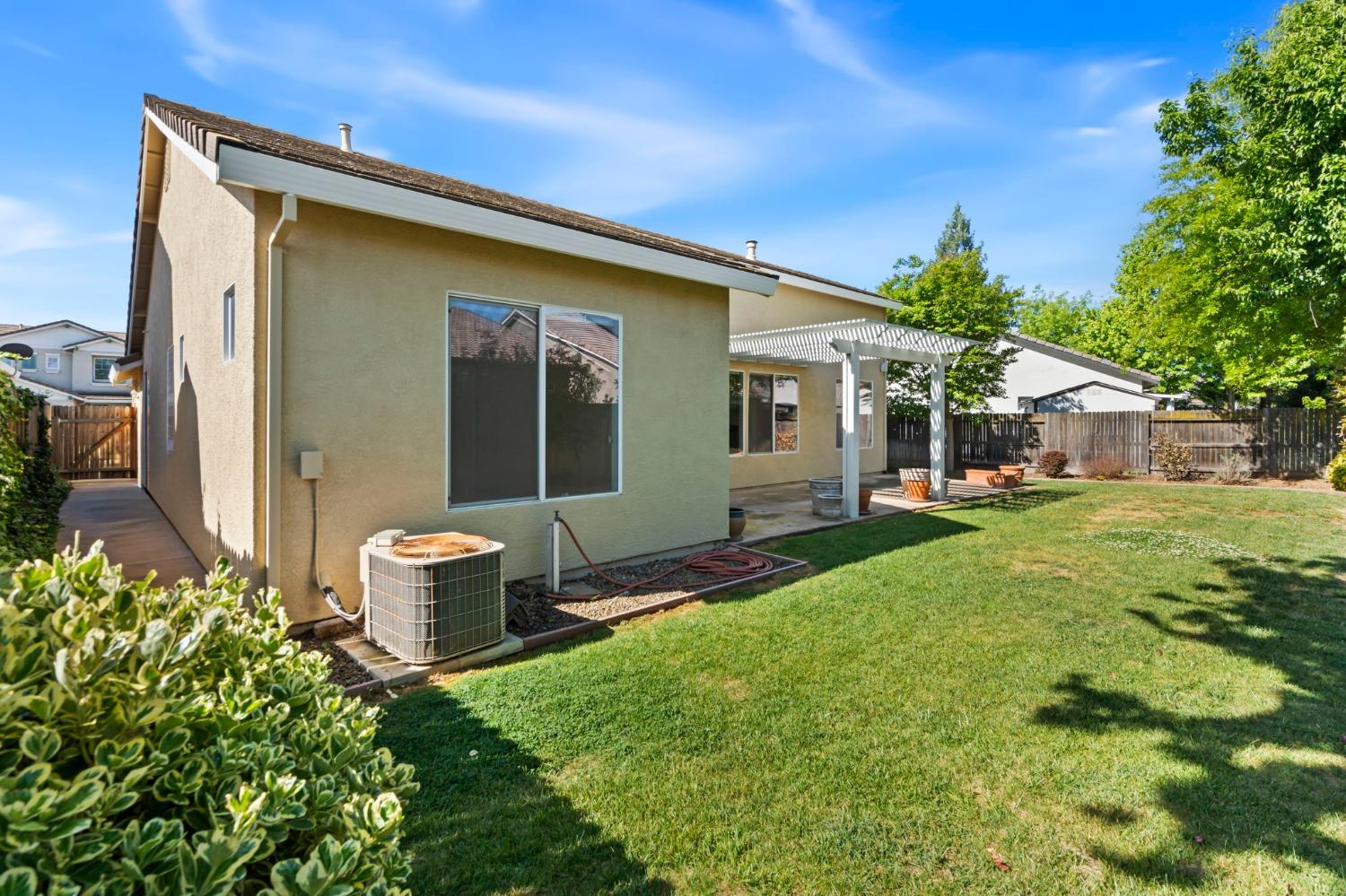 Mission Hills Drive, Sacramento, California image 31