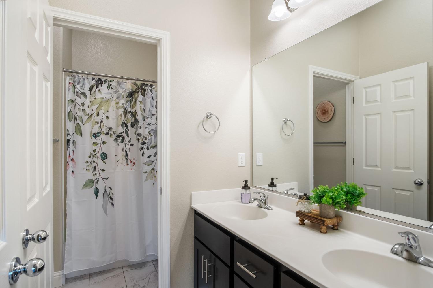 Gianna Marie Avenue, Manteca, California image 15