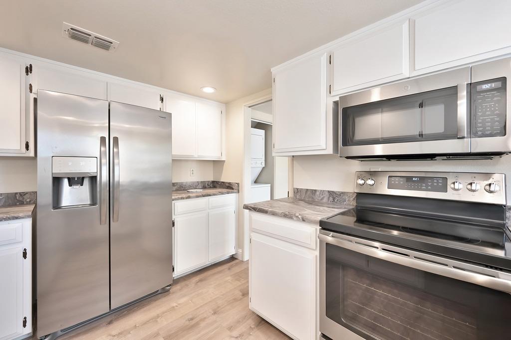 Casitas Bonito, Sacramento, California image 14