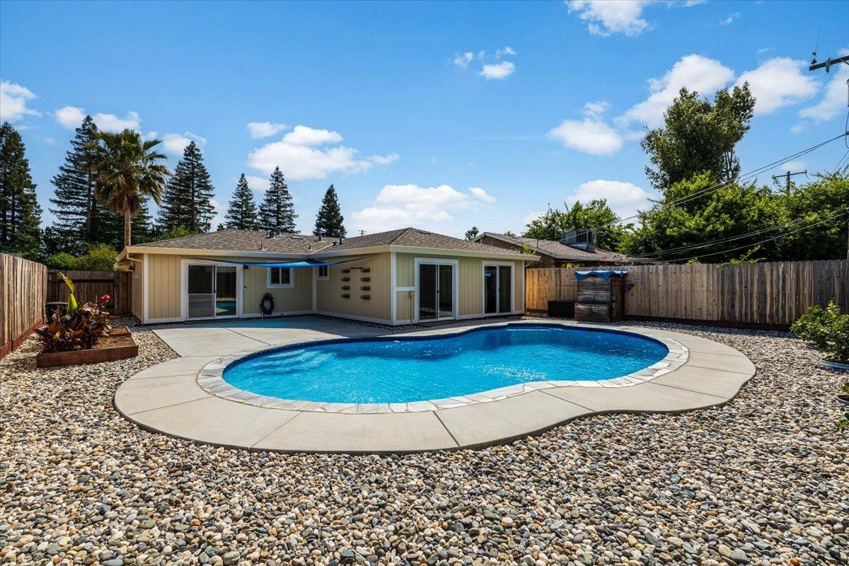 Edgerton Way, Carmichael, California image 3