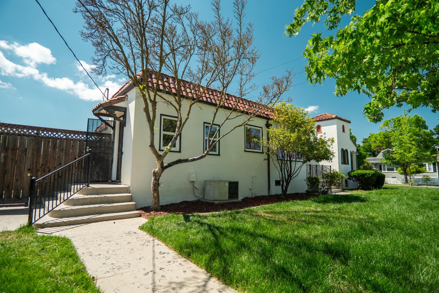 W Harding Way, Stockton, California image 19