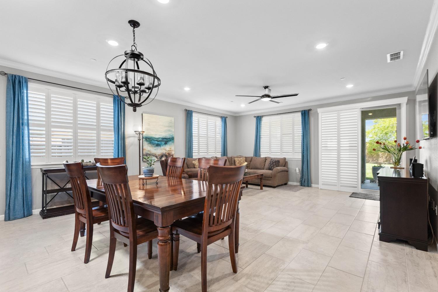 Detail Gallery Image 21 of 50 For 9273 Red Thistle Ct, Sacramento,  CA 95829 - 3 Beds | 2 Baths