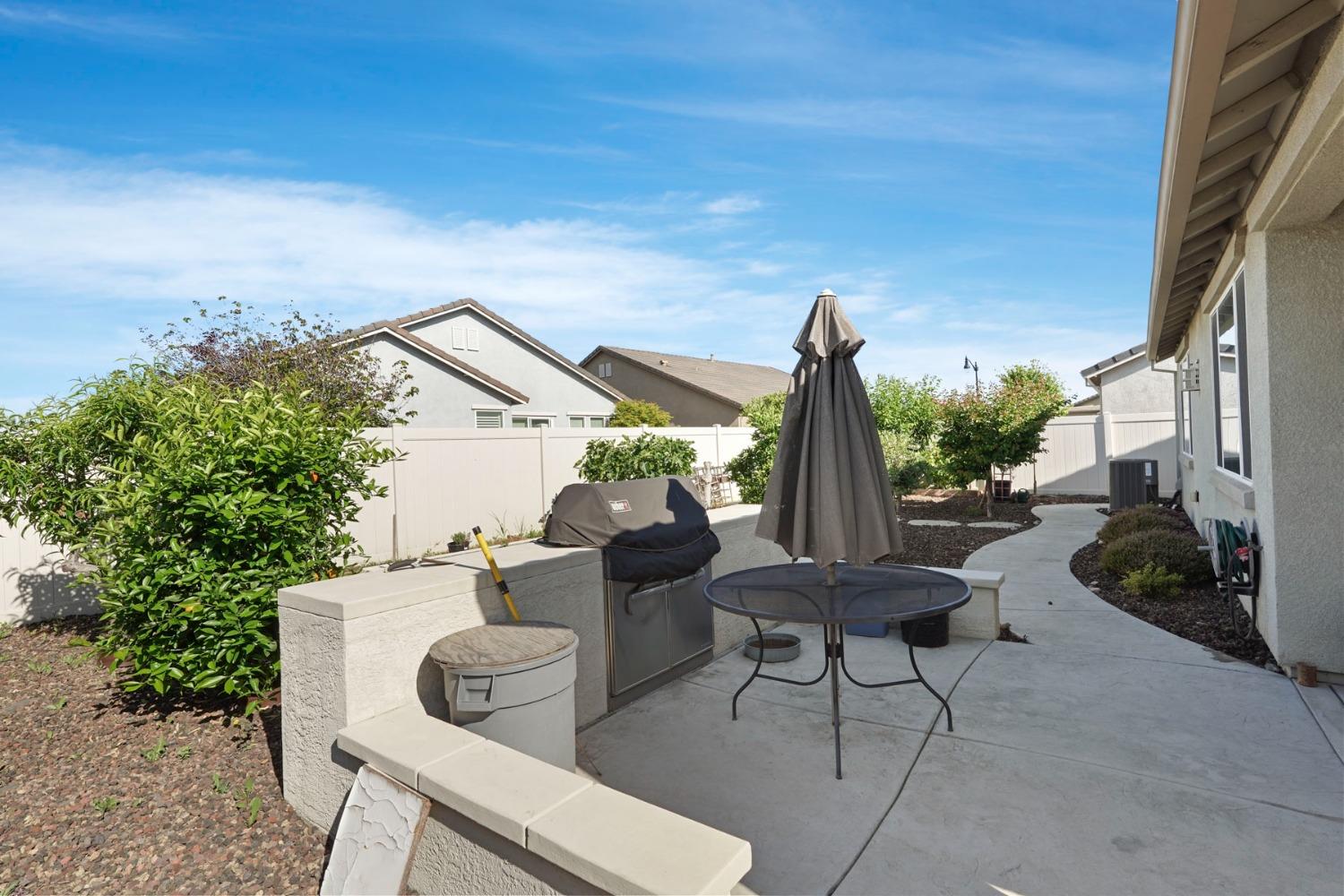 Shadow Berry Dr., Manteca, California image 24