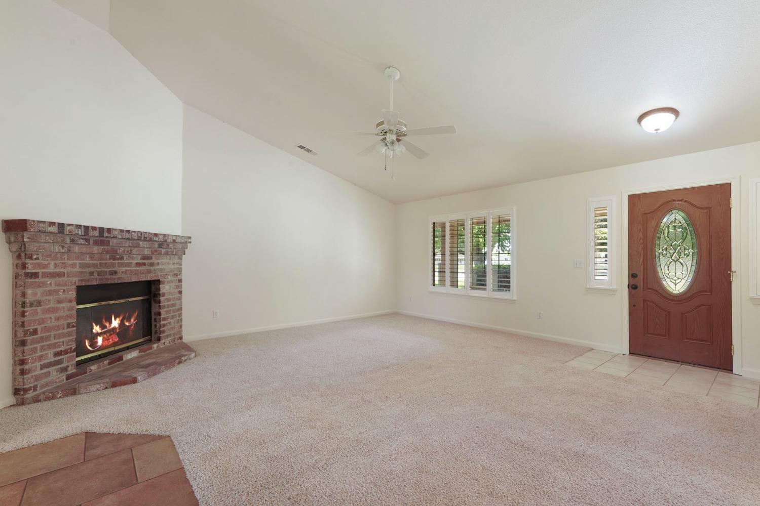 Detail Gallery Image 11 of 54 For 25292 White Fence Ct, Acampo,  CA 95220 - 4 Beds | 2 Baths
