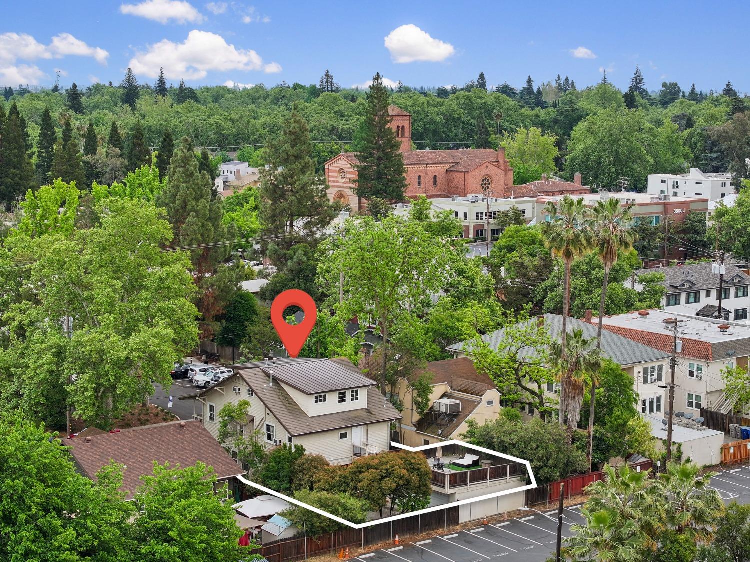 Detail Gallery Image 23 of 26 For 910 38th St, Sacramento,  CA 95816 - – Beds | – Baths